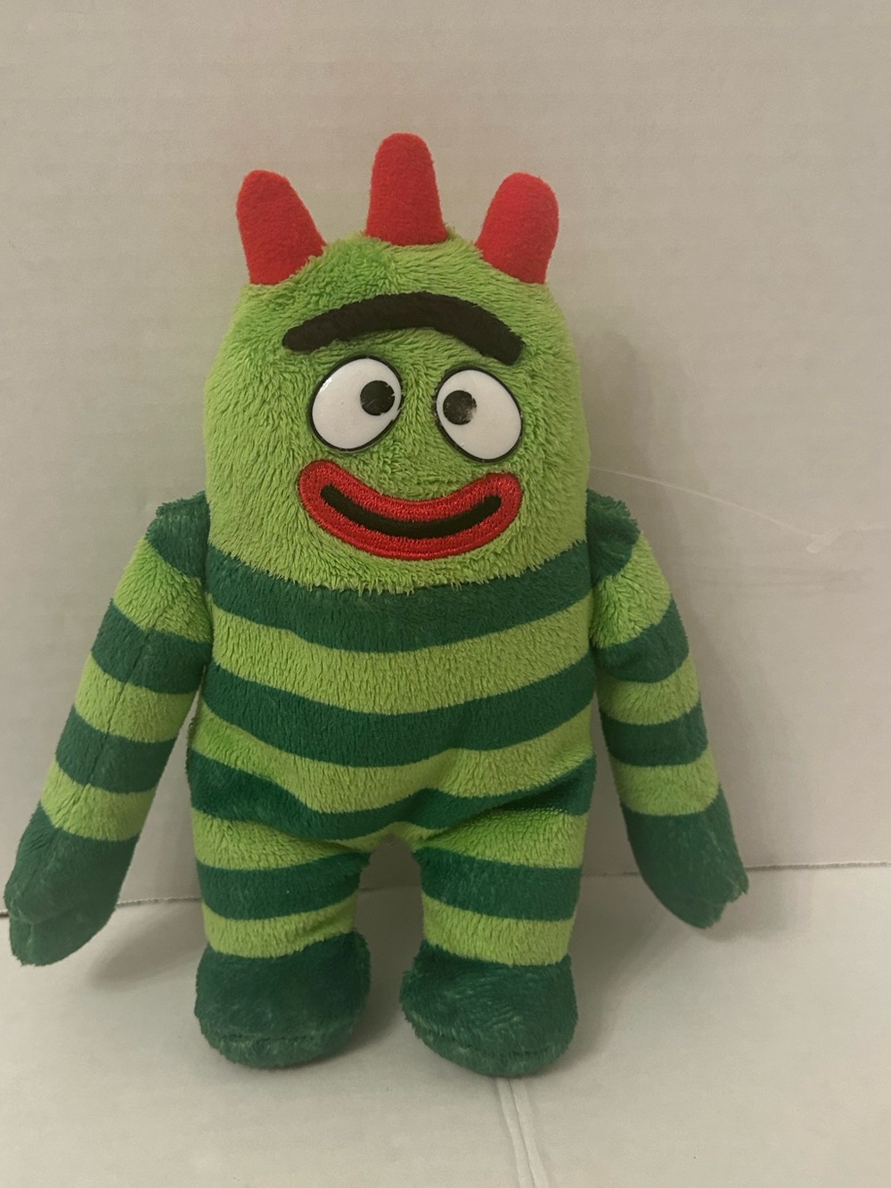 TY Yo Gabba Gabba Plush
Brobee Green Striped Monster
Toy Nickeldodeon